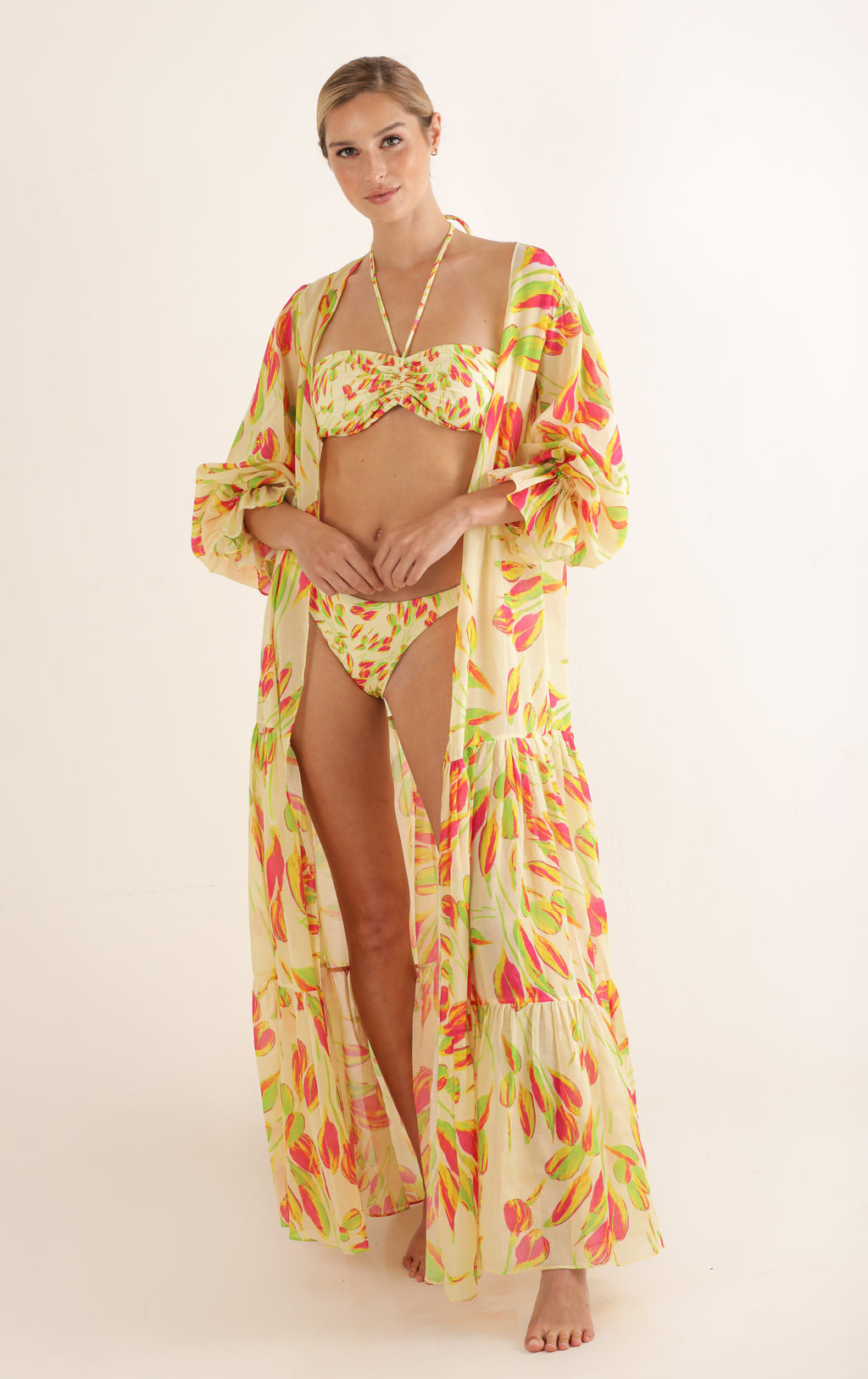Arsut maxi-coverup – The Colombian Marketplace